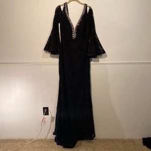 Foryoudress Black Lace and Sequin Size 12 Prom Dress